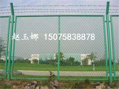 保稅區(qū)封關(guān)圍網(wǎng)（隔離網(wǎng)）建設(shè)，完善口岸設(shè)施